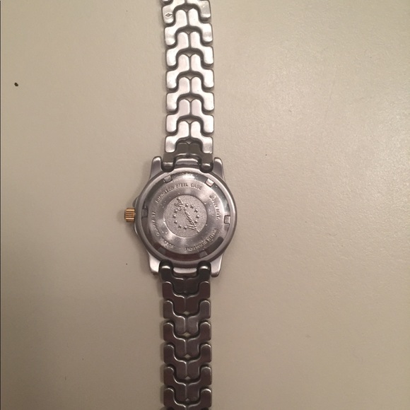 Watch - Picture 3 of 3